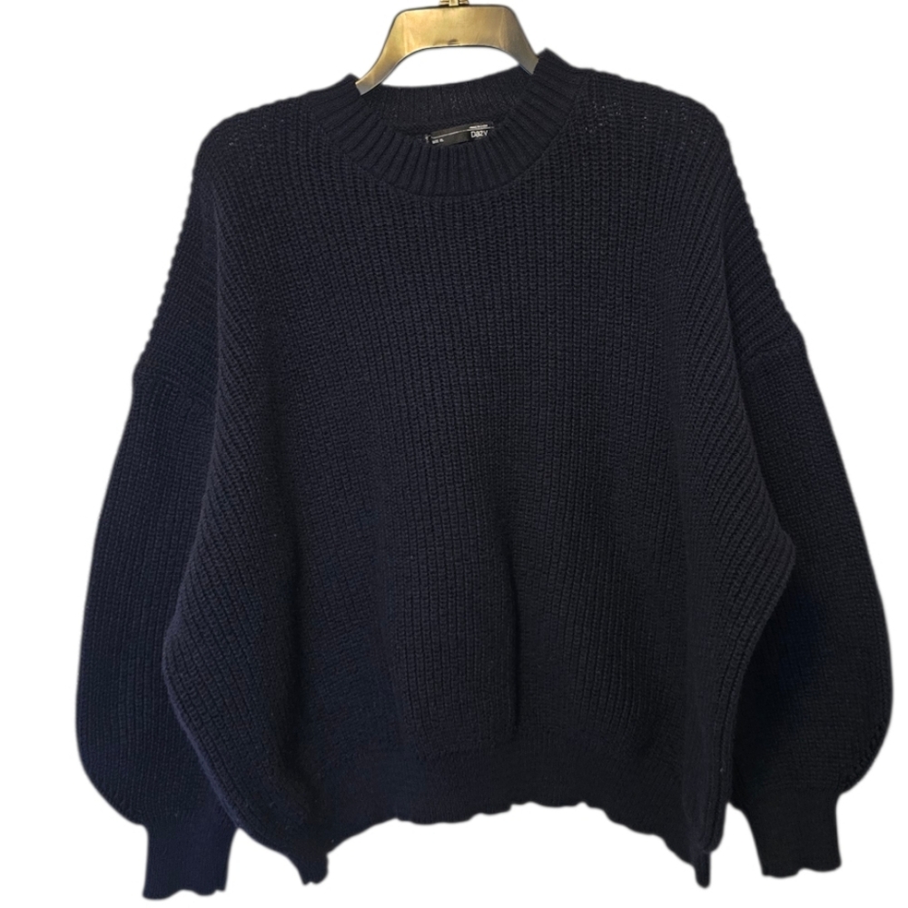 3/$15 Dazy Blue Oversized Knit Sweater Size Xl
